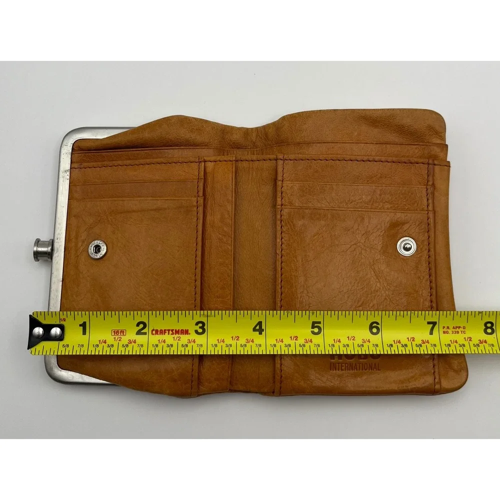 Hobo International Tan Leather Lauren Bifold Kiss Lock Wallet Floral Lining 4x5